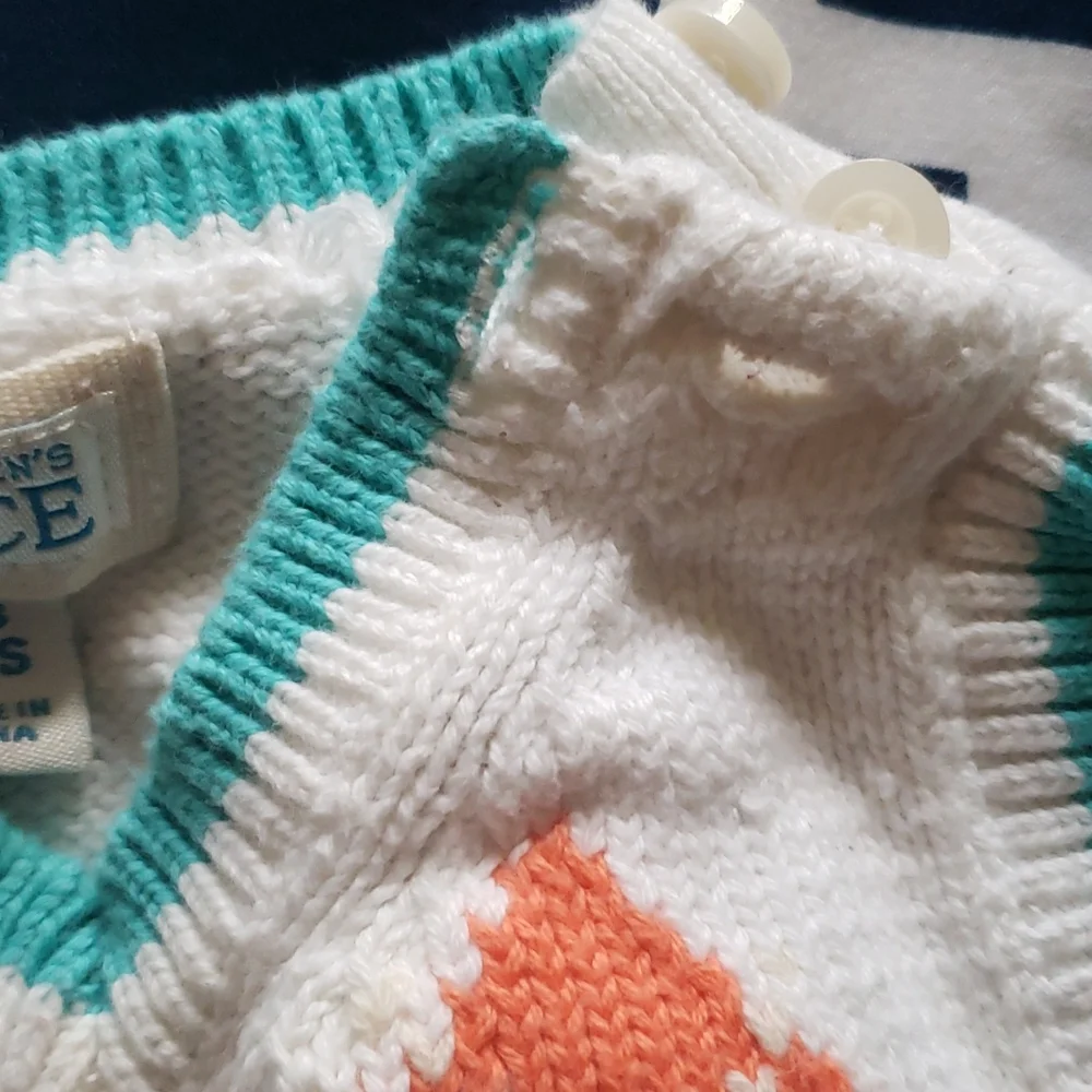 Children's place no sleeves sweater vest 0-3 months